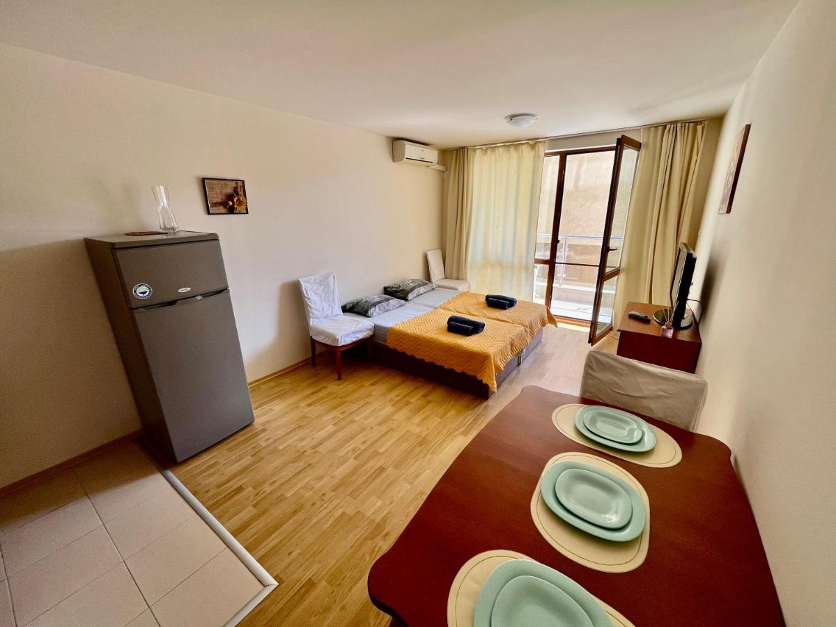 Alexandr Apartments Vigo 네세부르 외부 사진