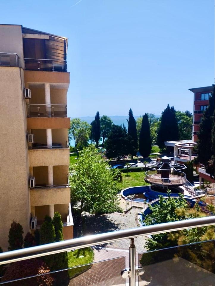 Alexandr Apartments Vigo 네세부르 외부 사진