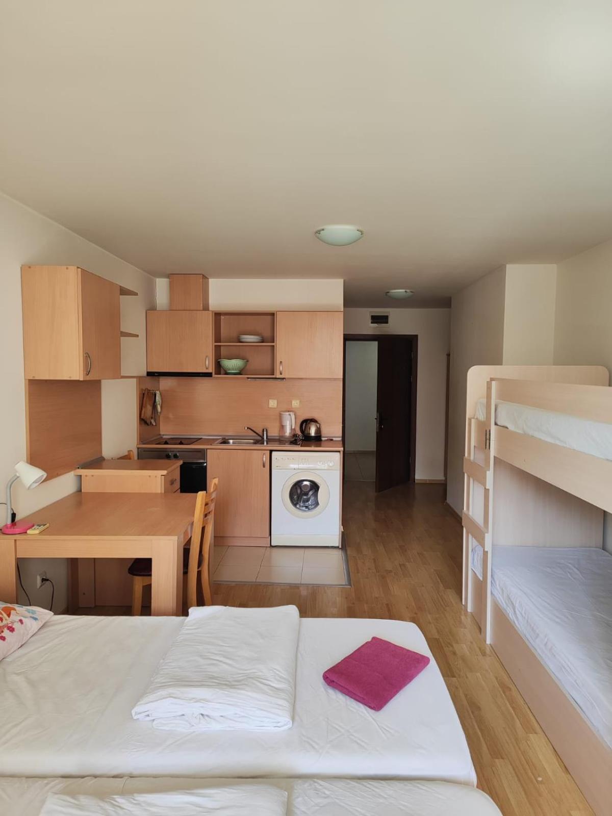 Alexandr Apartments Vigo 네세부르 외부 사진